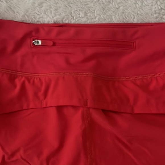 (NWT) Lululemon Speed Up Low-Rise Lined Shorts 2.5" in Carnation Red, Size: 8 - Picture 13 of 16